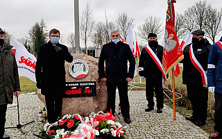 Na Warmii i Mazurach odsłonięto pomnik zasłużonych dla niepodległości Polski